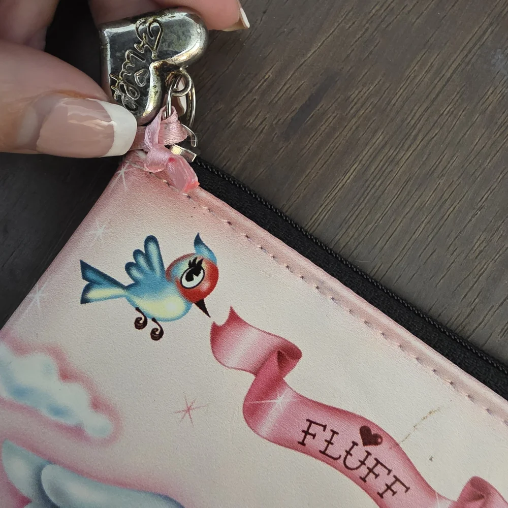 Fluff Los Angeles Cupcake Pouch + Compact Mirror Set - Picture 2 of 4